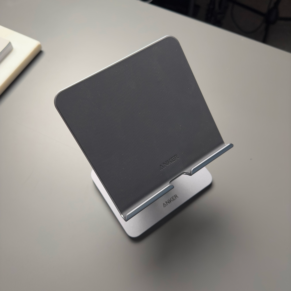 Anker 531 USB-C Hub Tablet Stand